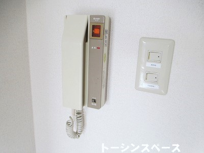 インターホン
