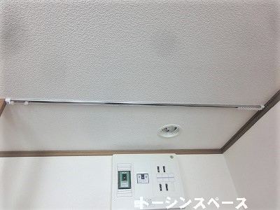 玄関　カーテン